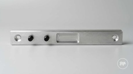 Pletina de aluminio X82 mecanizada para automoción, imagen ilustrativa de Industrias Ríos